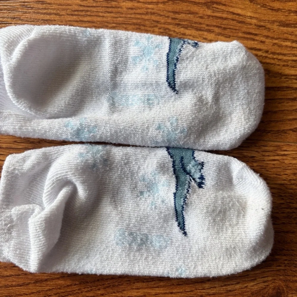 Frozen fire god no show socks